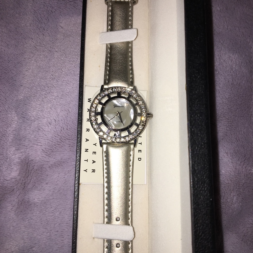 Genevex watch